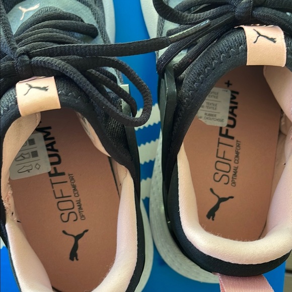 PUMA Black and Pink Running Shoes - Picture 3 of 7